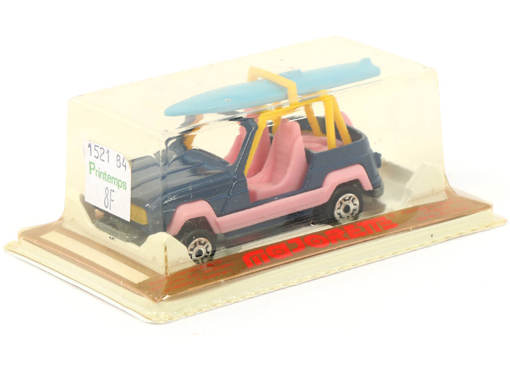 Lot 42 - MAJORETTE (FRANCE) (1)