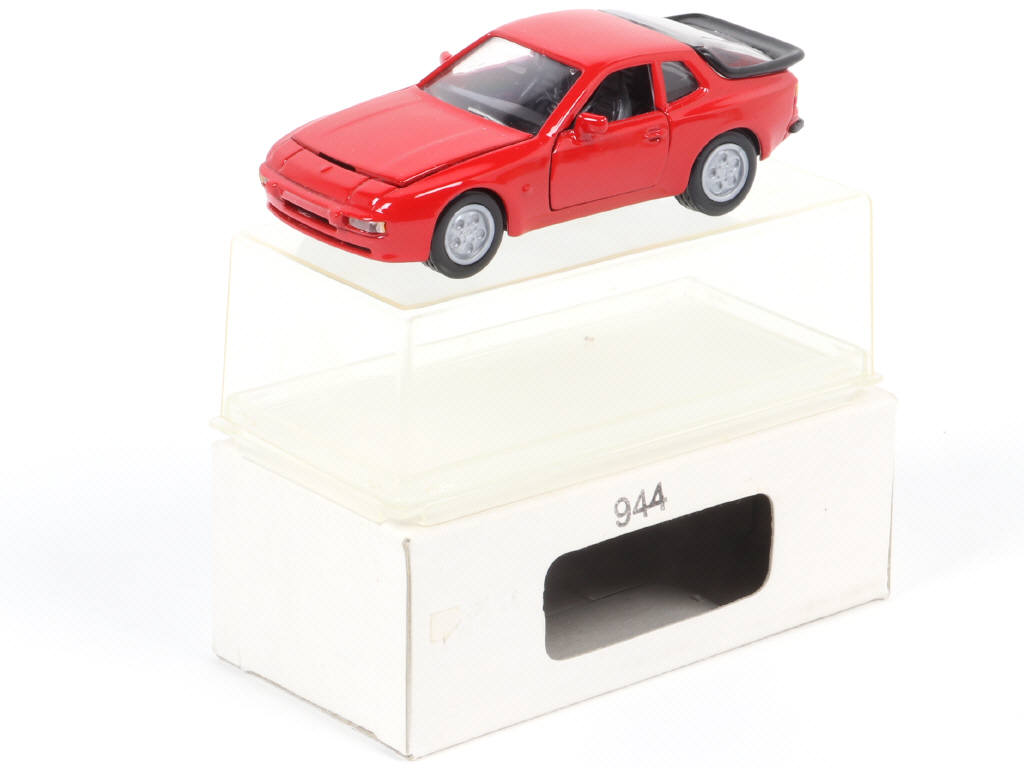 Lot 136 - NZG (ALLEMAGNE) (1)