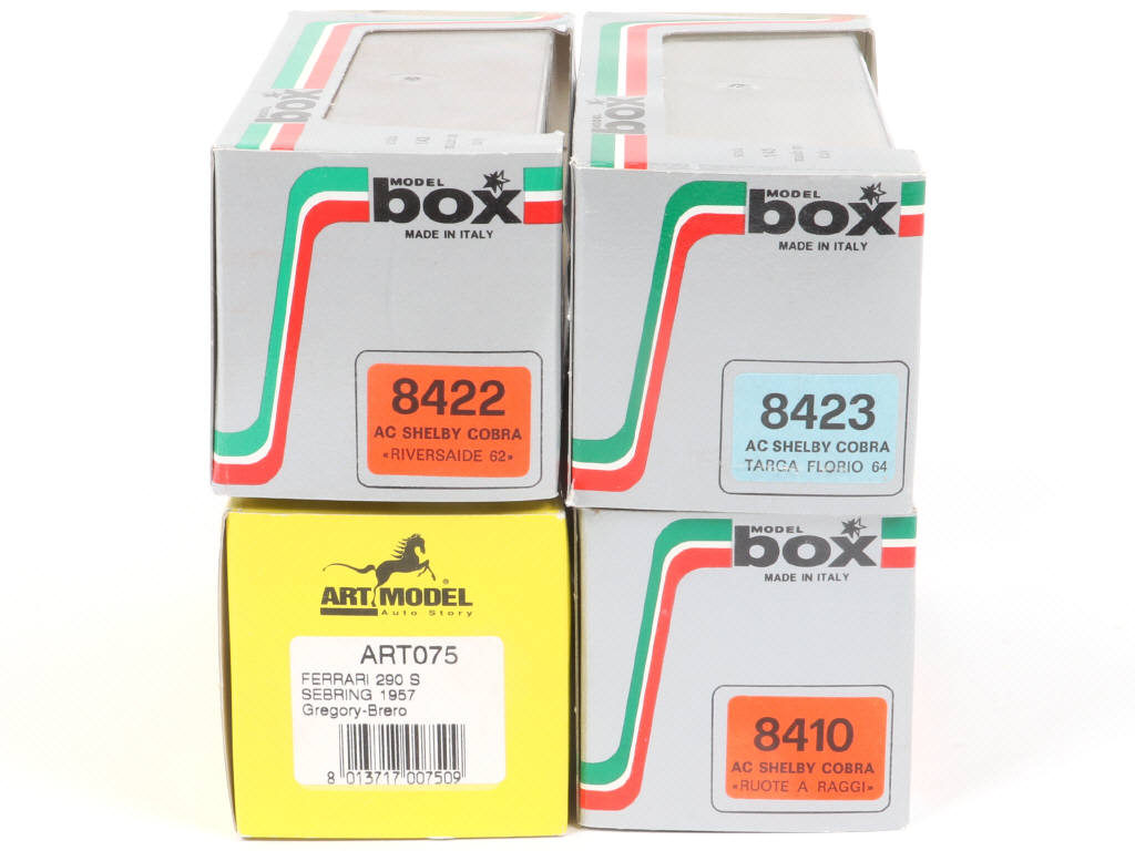 Lot 188 - MODEL BOX (ITALIE) (4)