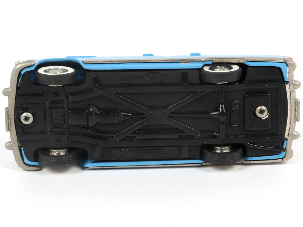 Lot 203 - BROOKLIN MODELS (GB) (1)