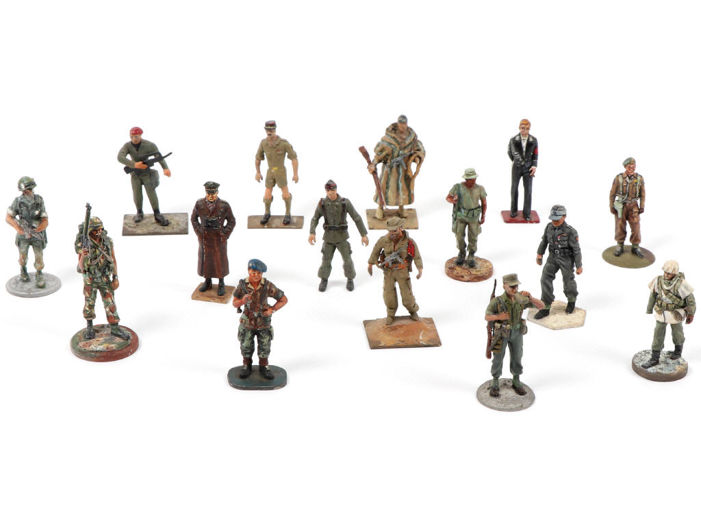 Lot 2 - DIVERS (15)