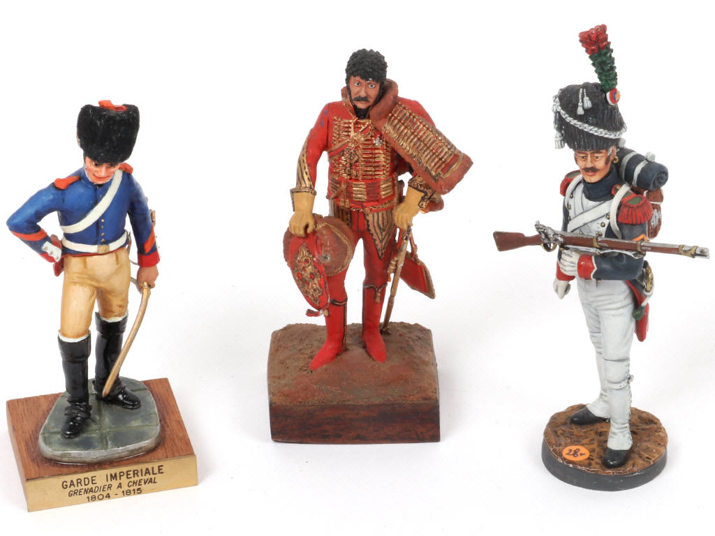 Lot 9 - DIVERS (9)