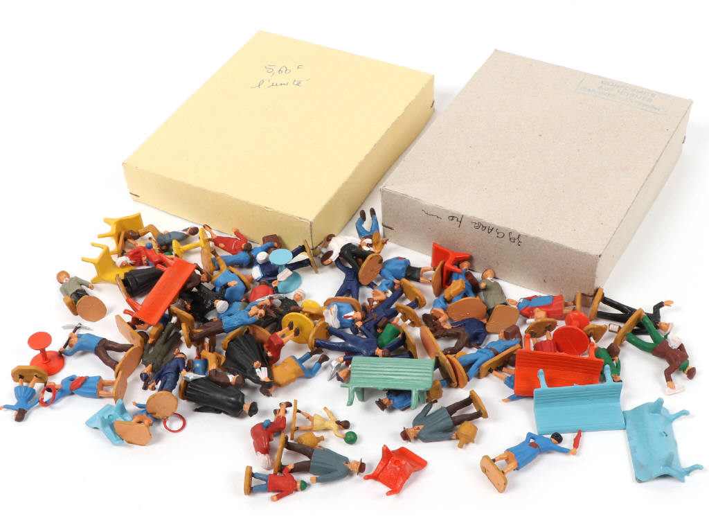 Lot 18 - STARLUX (FRANCE) (1)