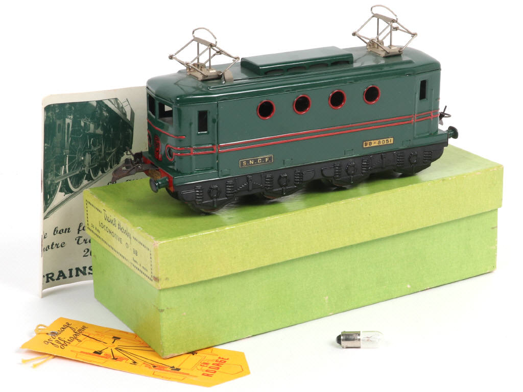 Lot 24 - HORNBY 'O' (FRANCE) (1)