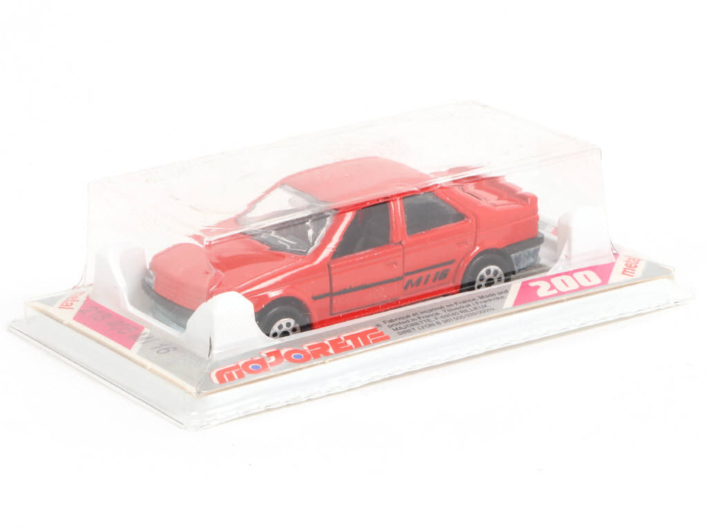 Lot 39 - MAJORETTE (FRANCE) (1)