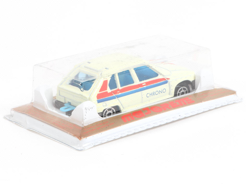 Lot 41 - MAJORETTE (FRANCE) (1)