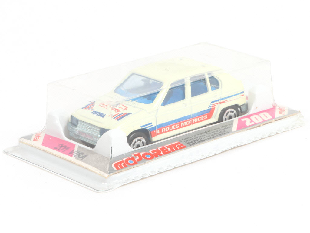 Lot 42 - MAJORETTE (FRANCE) (1)