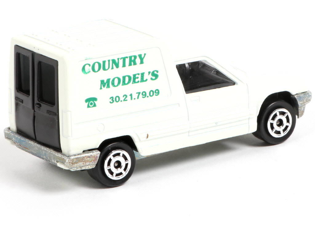 Lot 54 - MAJORETTE (FRANCE) (1)