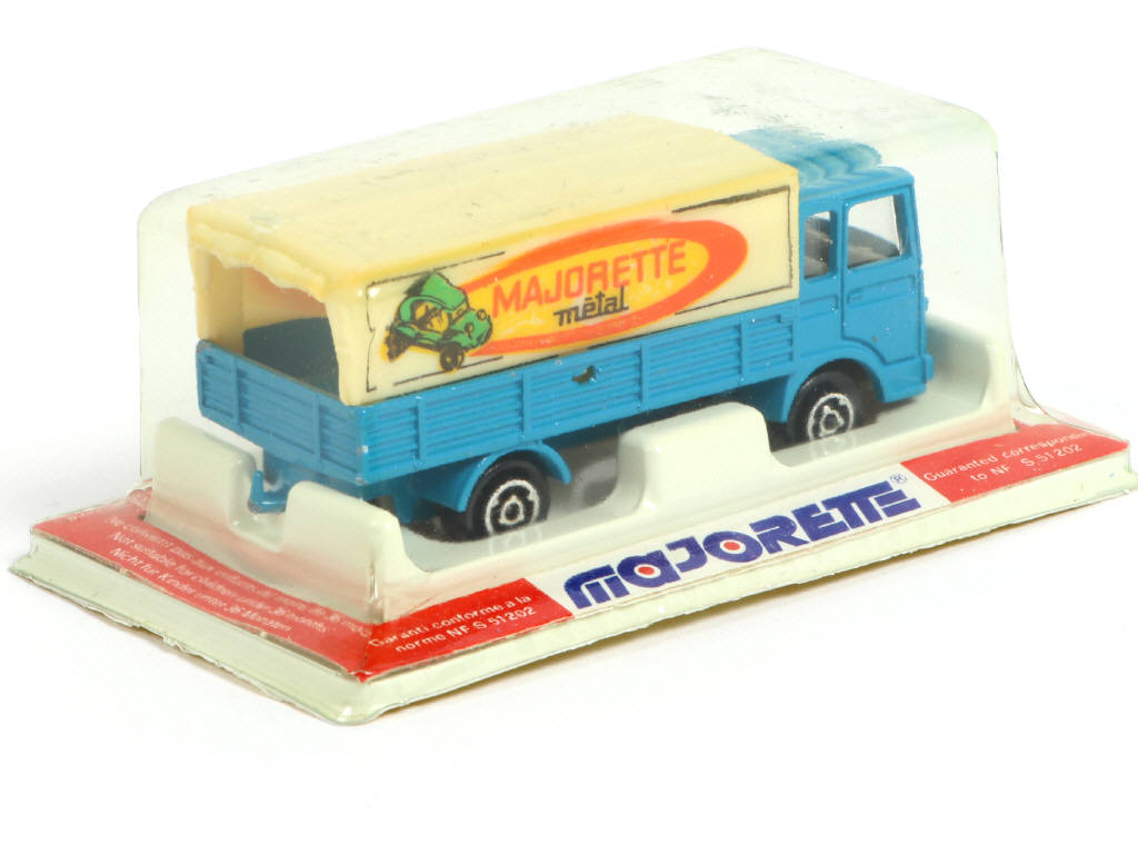 Lot 104 - MAJORETTE (FRANCE) (1)