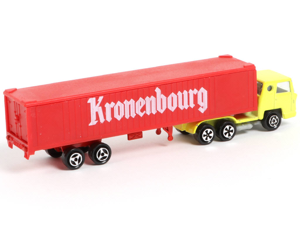 Lot 108 - MAJORETTE (FRANCE) (1)