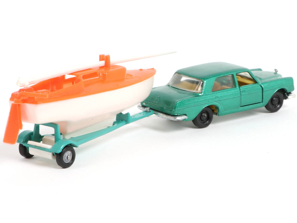 Lot 118 - MAJORETTE (FRANCE) (1)