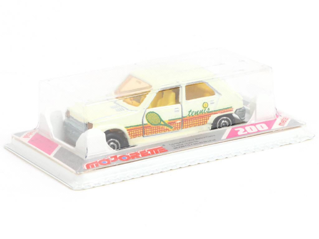 Lot 122 - MAJORETTE (FRANCE) (1)