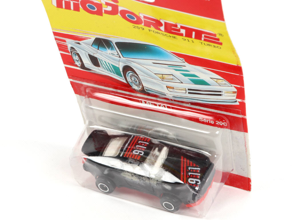 Lot 209 - MAJORETTE (FRANCE) (1)