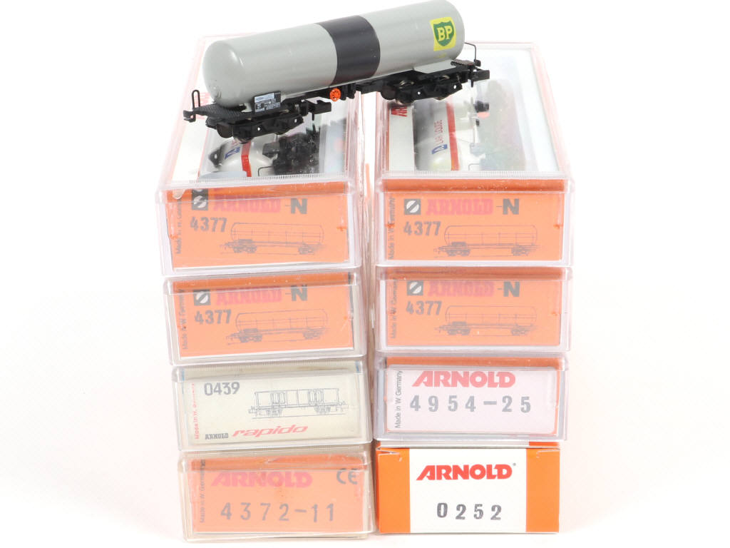 Lot 32 - ARNOLD 'N' (ALLEMAGNE) (9)