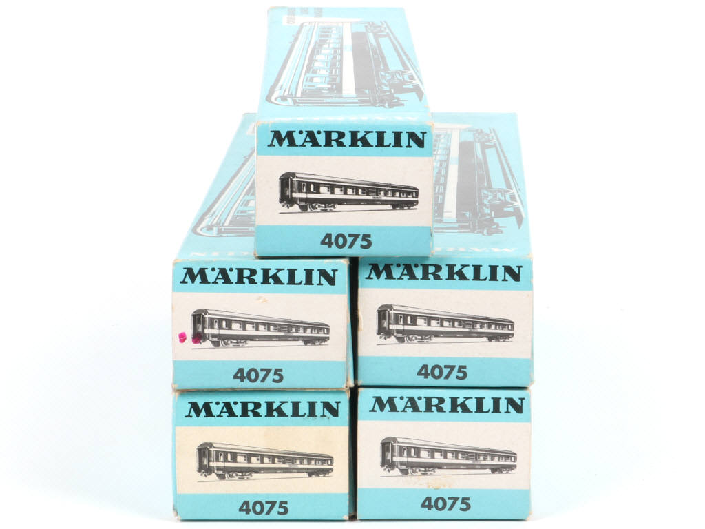 Lot 11 - MÄRKLIN 'HO' (ALLEMAGNE) (5)