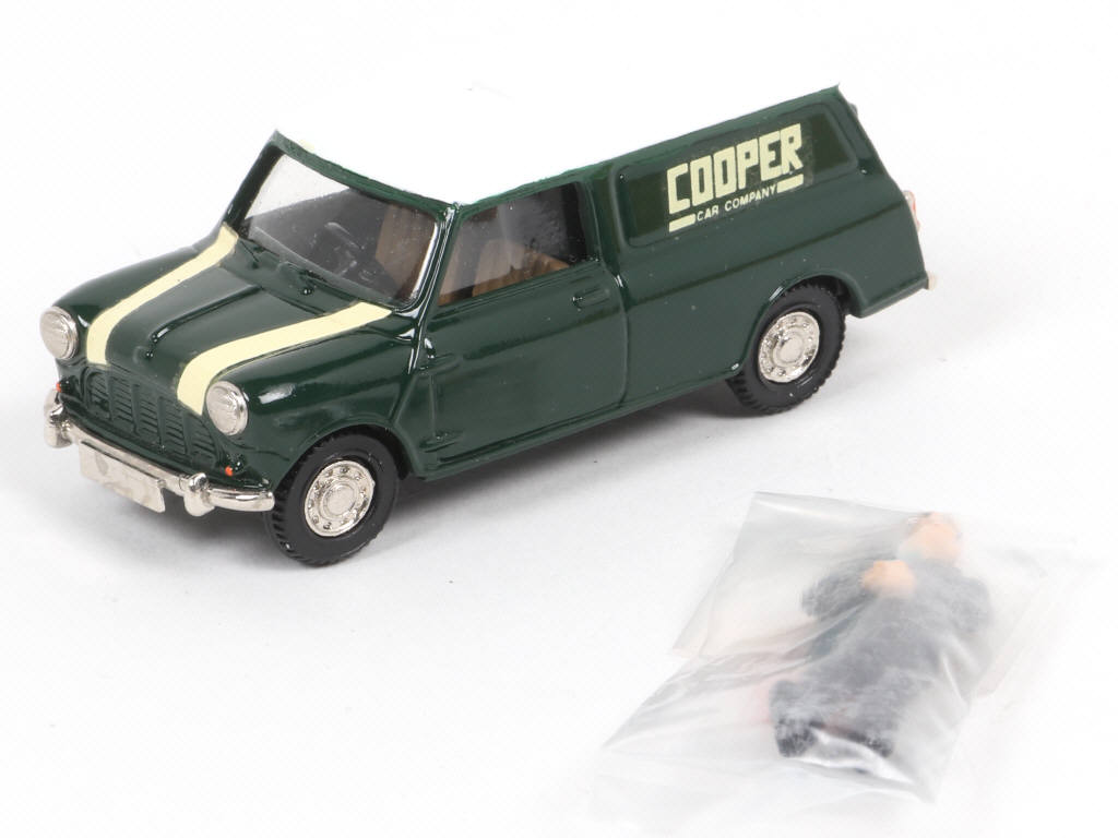 Lot 204 - BRITISH MOTORING CLASSICS (GB) (2)