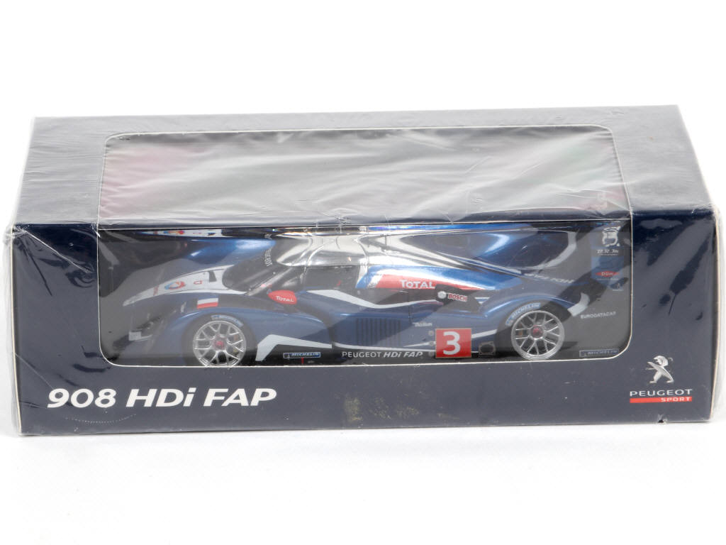 Lot 120 - SPARK (MACAU) (1)