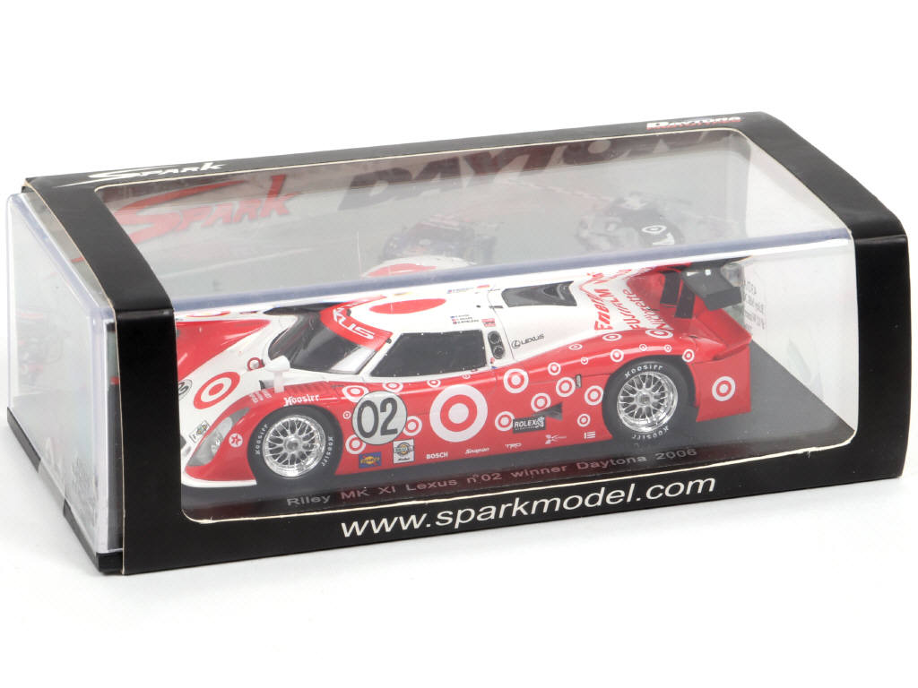 Lot 121 - SPARK (MACAU) (1)