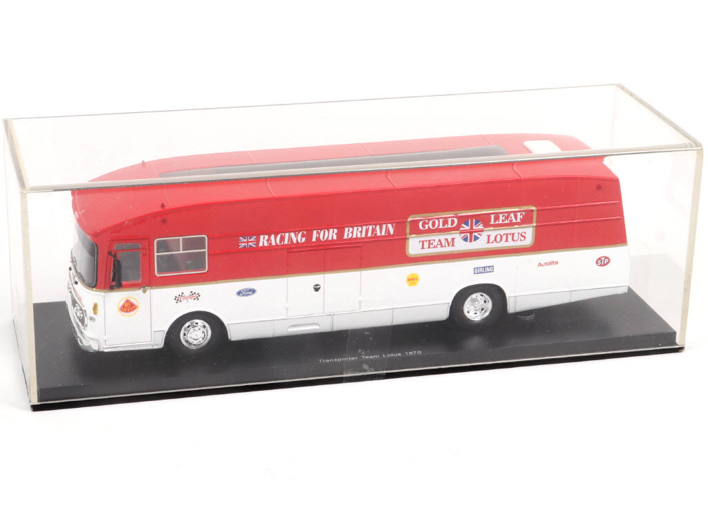 Lot 122 - SPARK (MACAU) (1)