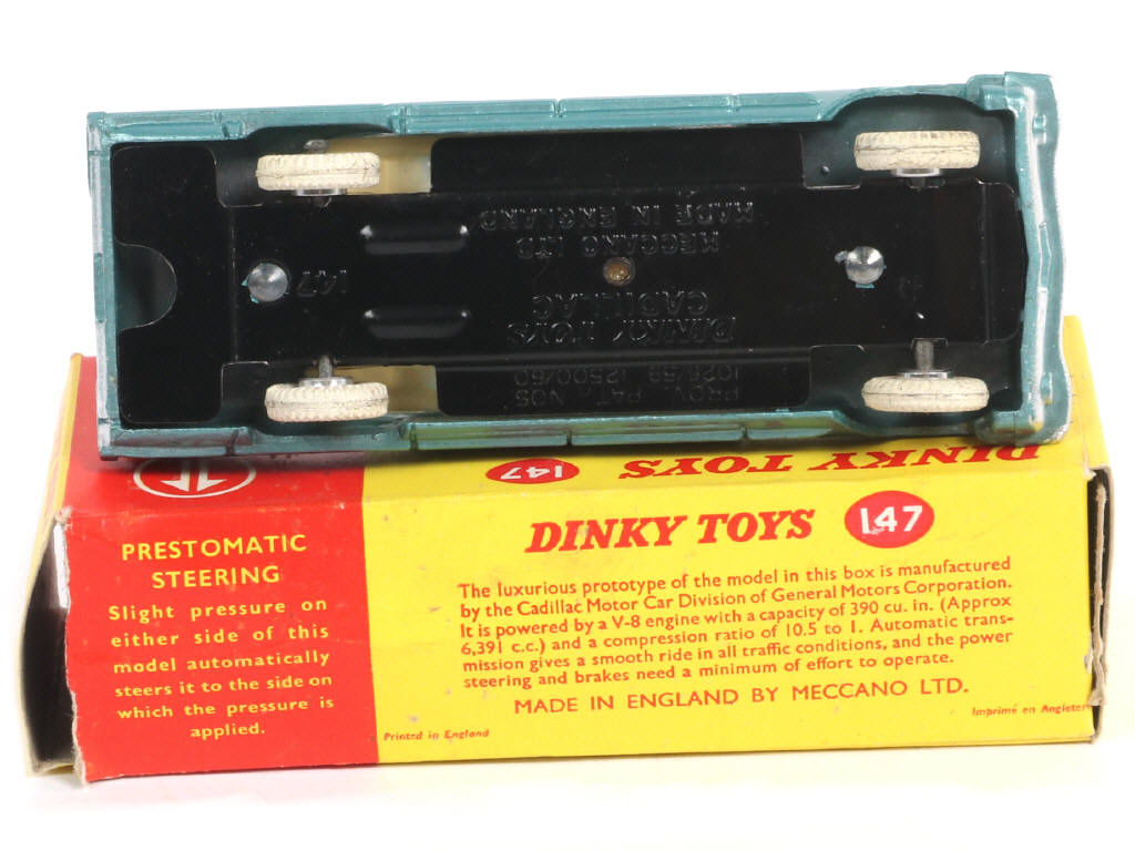 Lot 619 - DINKY TOYS (GB) (1)