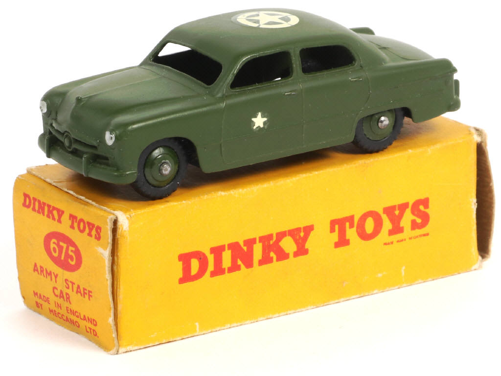 Lot 564 - DINKY TOYS (GB) (1)