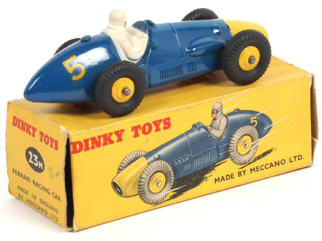 Lot 569 - DINKY TOYS (GB) (1)