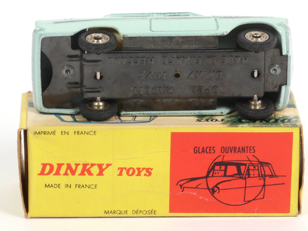 Lot 494 - DINKY TOYS (FRANCE) (1)