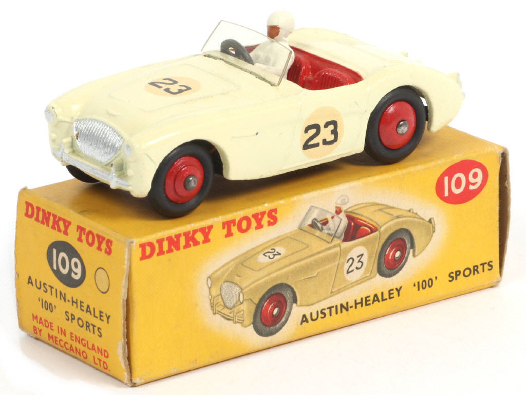 Lot 576 - DINKY TOYS (GB) (1)