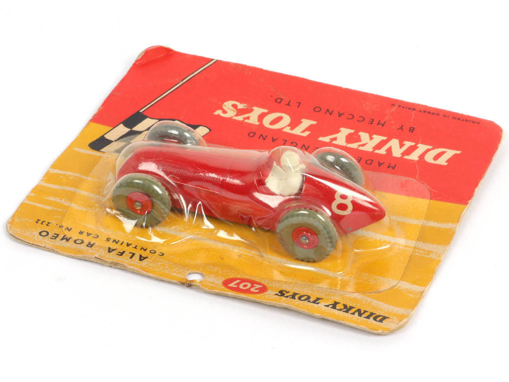 Lot 568 - DINKY TOYS (GB) (1)