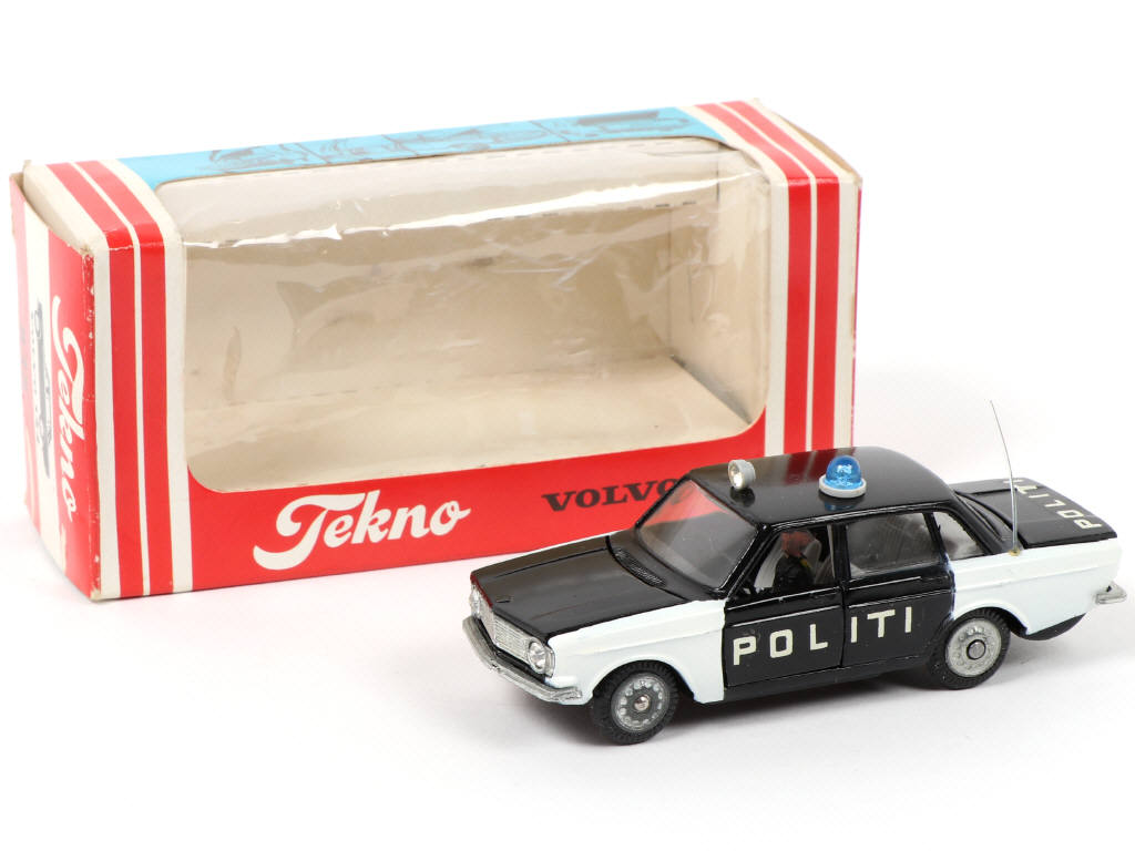 Lot 100 - TEKNO (DANEMARK) (1)