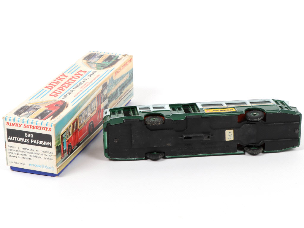 Lot 550 - DINKY TOYS (FRANCE) (1)