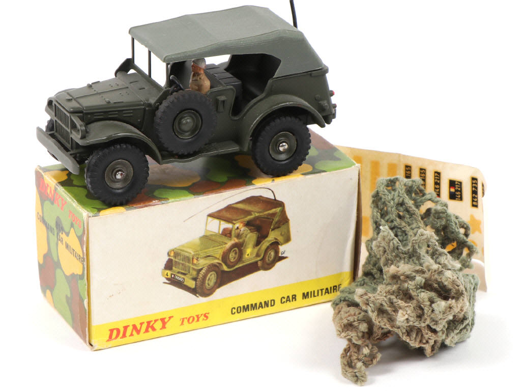 Lot 542 - DINKY TOYS (FRANCE) (1)