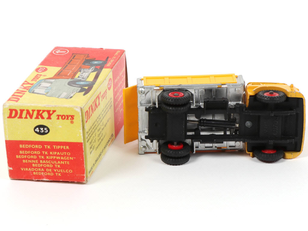 Lot 642 - DINKY TOYS (GB) (1)