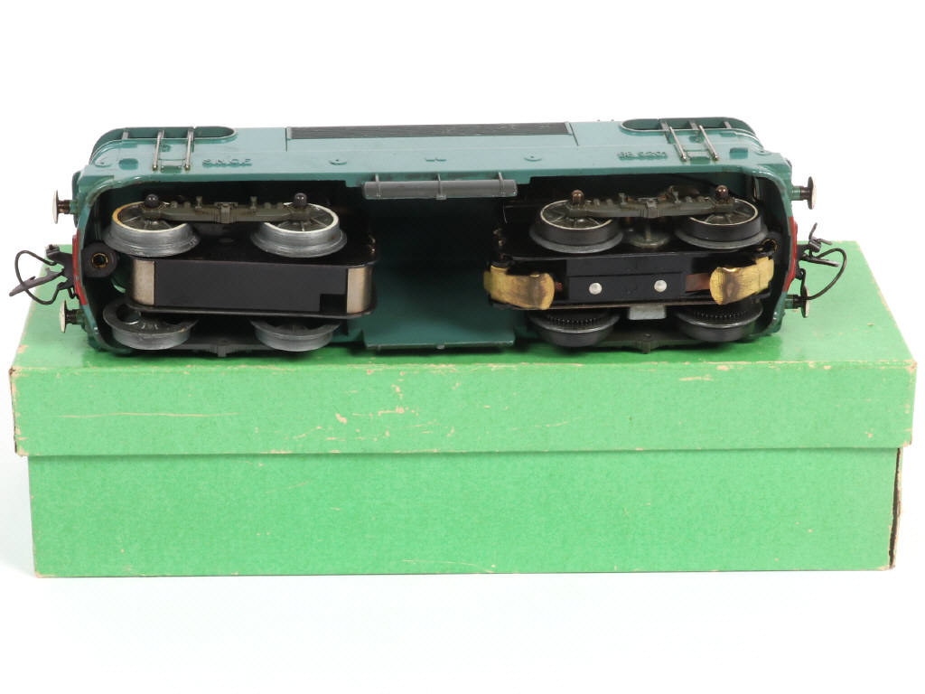 Lot 6 - HORNBY 'O' (FRANCE) (1)