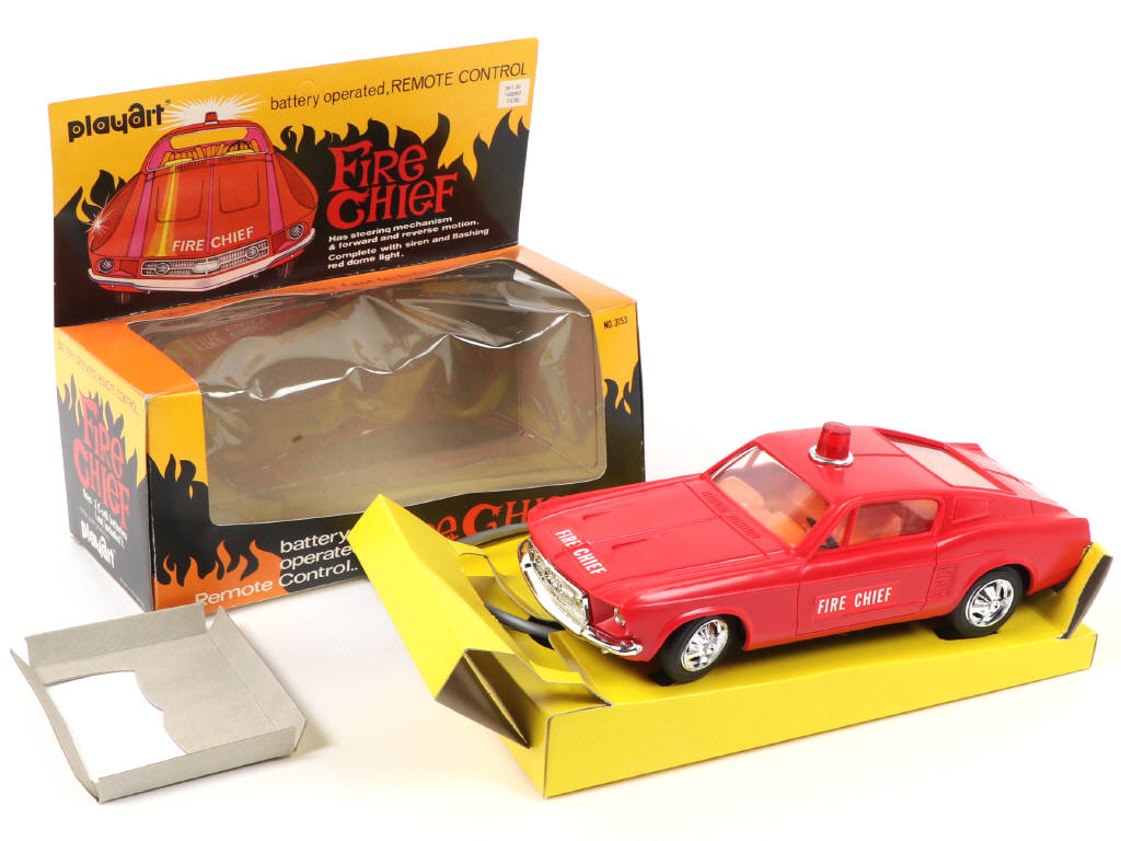 Lot 20 - PLAYART (HONG KONG) (1)