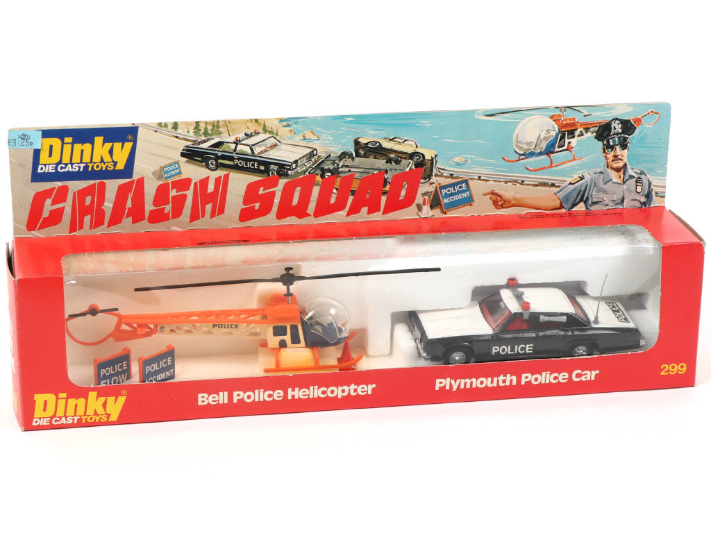 Lot 650 - DINKY TOYS (GB) (1)