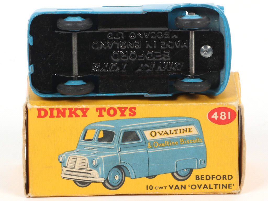 Lot 636 - DINKY TOYS (GB) (1)
