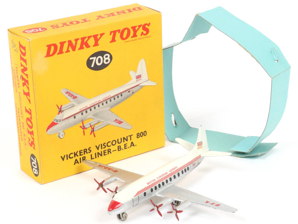 Lot 653 - DINKY TOYS (GB) (1)