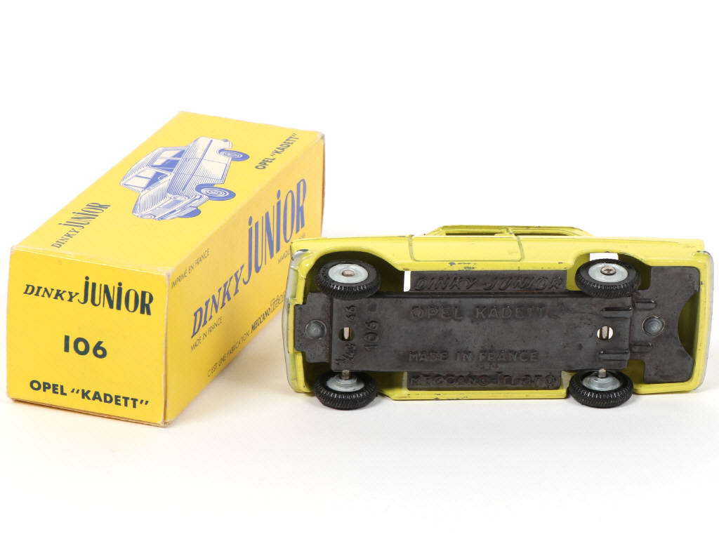 Lot 353 - DINKY TOYS (FRANCE) Série JUNIOR (1)