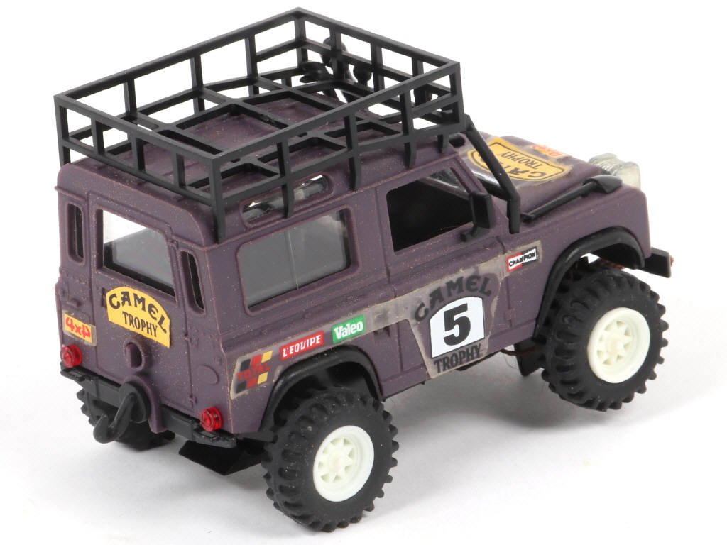 Lot 12 - SCALEXTRIC (FRANCE) (2)