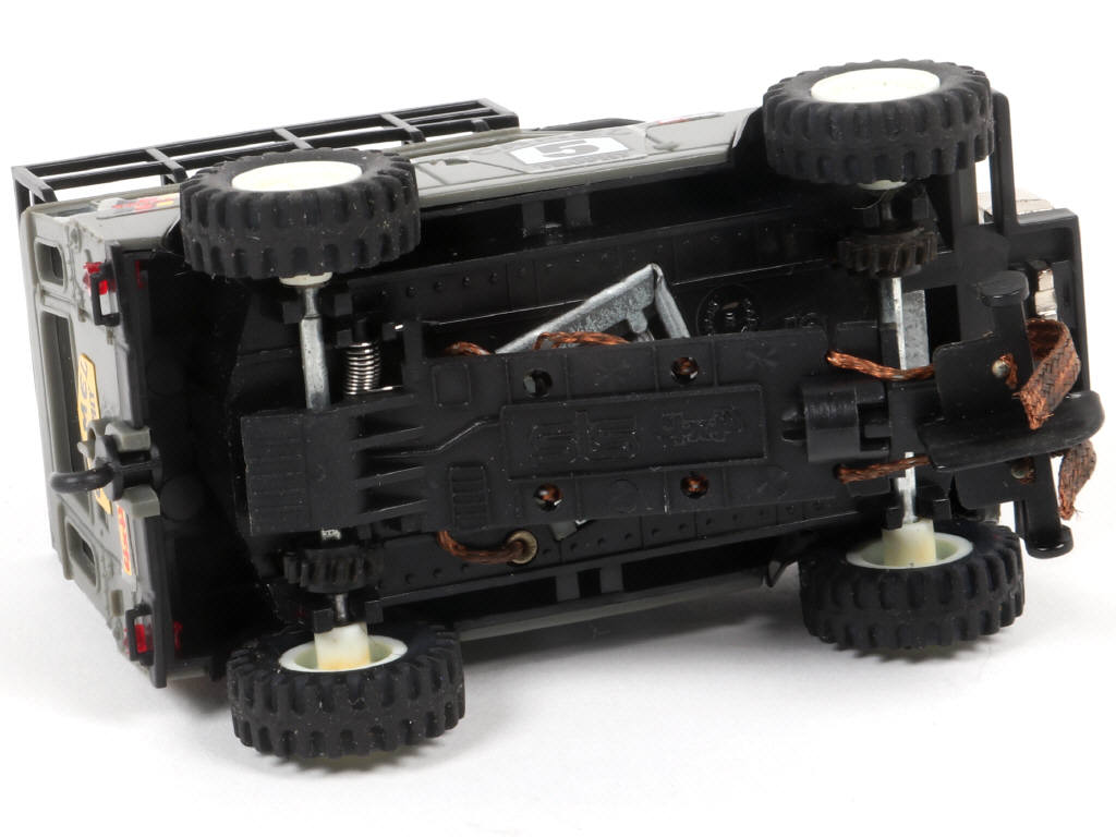 Lot 11 - SCALEXTRIC (FRANCE) (2)