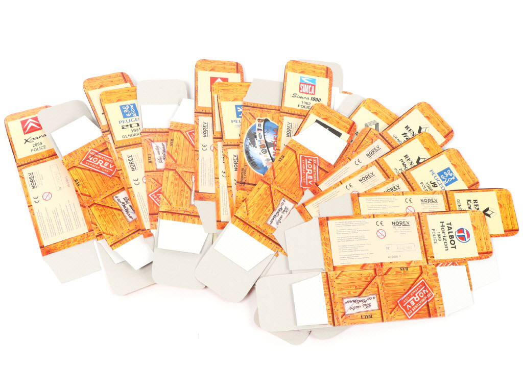 Lot 63 - EDITIONS HACHETTE (FRANCE) (20)