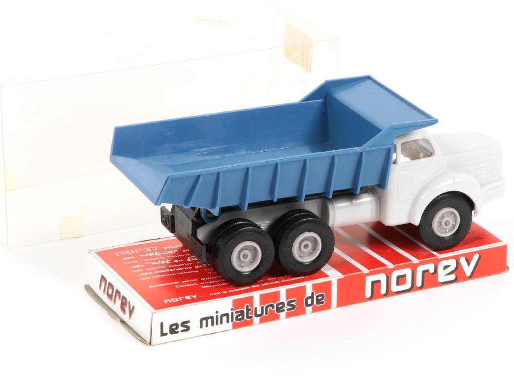 Lot 72 - NOREV (FRANCE) (1)