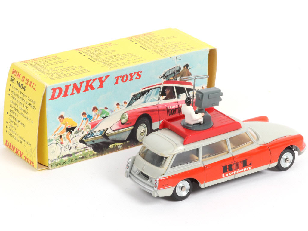 Lot 298 - DINKY TOYS (FRANCE) (1)