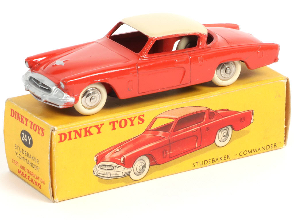 Lot 279 - DINKY TOYS (FRANCE) (1)
