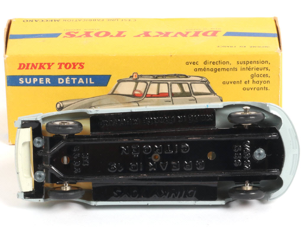 Lot 297 - DINKY TOYS (FRANCE) (1)