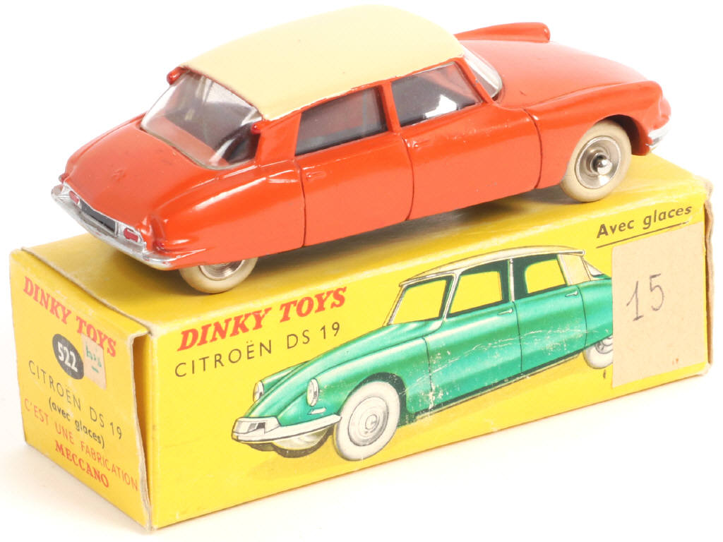 Lot 291 - DINKY TOYS (FRANCE) (1)