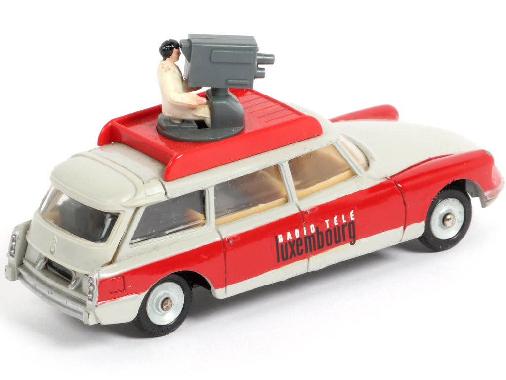 Lot 269 - DINKY TOYS (FRANCE) (1)