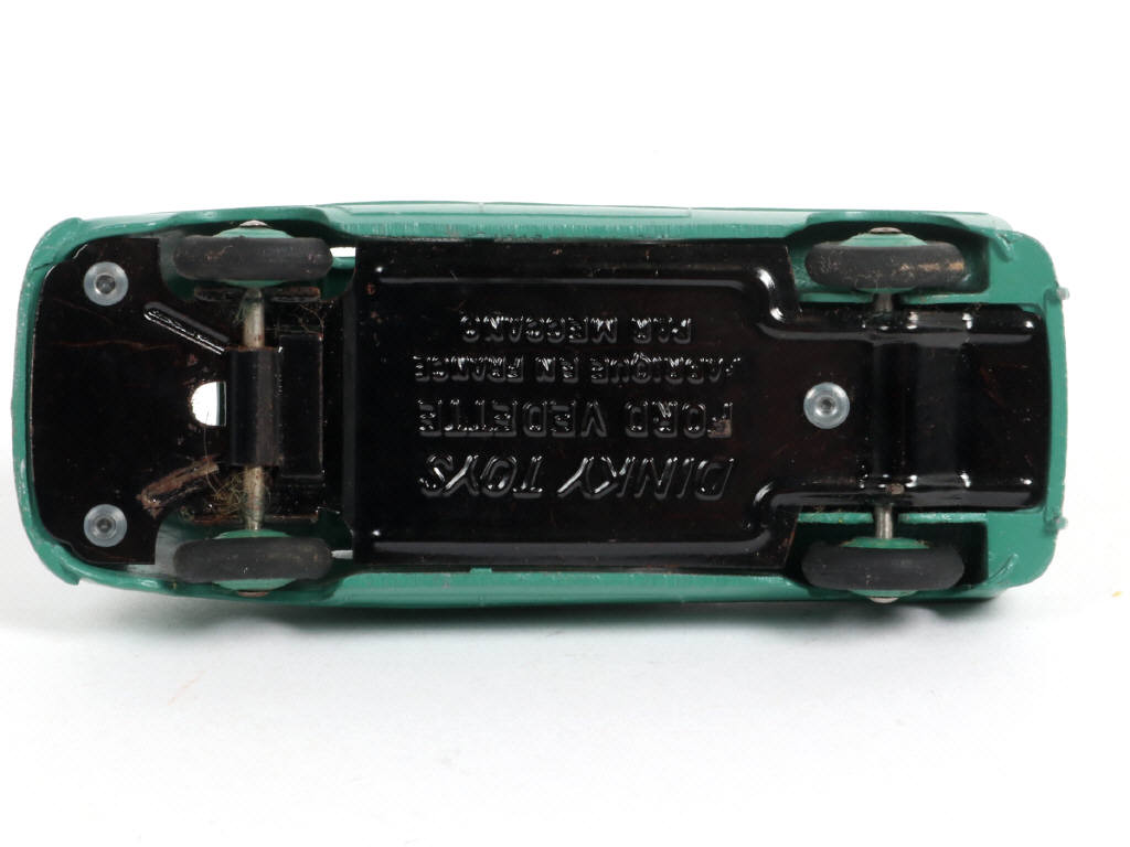 Lot 249 - DINKY TOYS (FRANCE) (1)