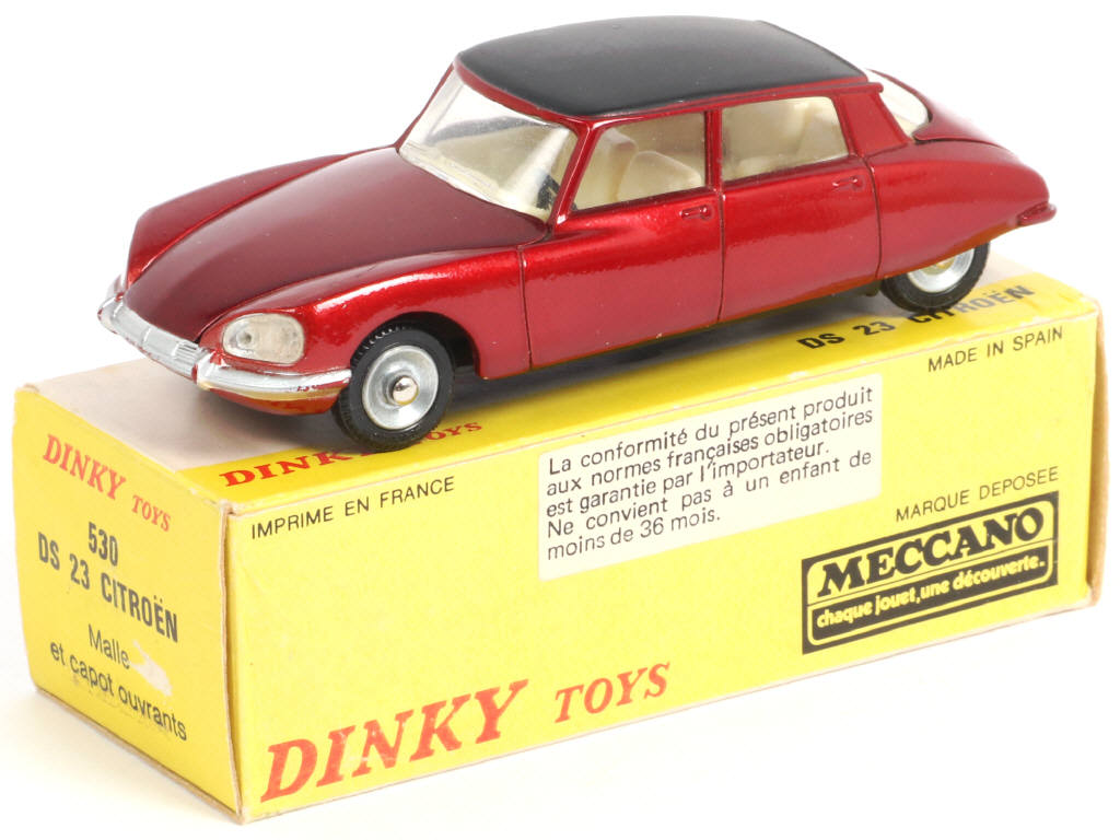 Lot 301 - DINKY TOYS (FRANCE) (1)